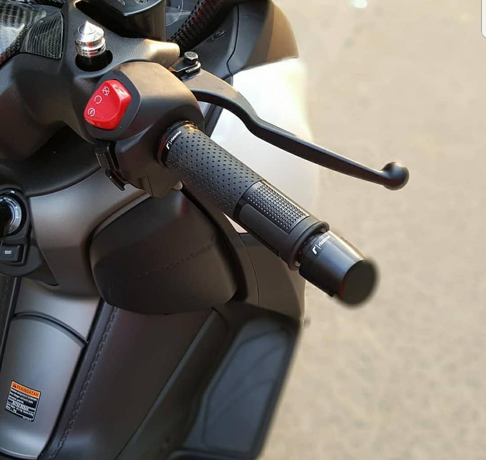 Yamaha Xmax 250-400 Rizoma Elcik Red