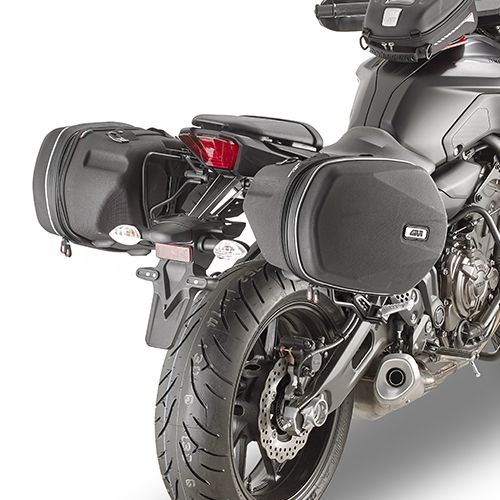 Yamaha MT-07 (18 > 19) Yan Kumaş Çanta Taşıyıcısı (Givi TE2140)Givi 