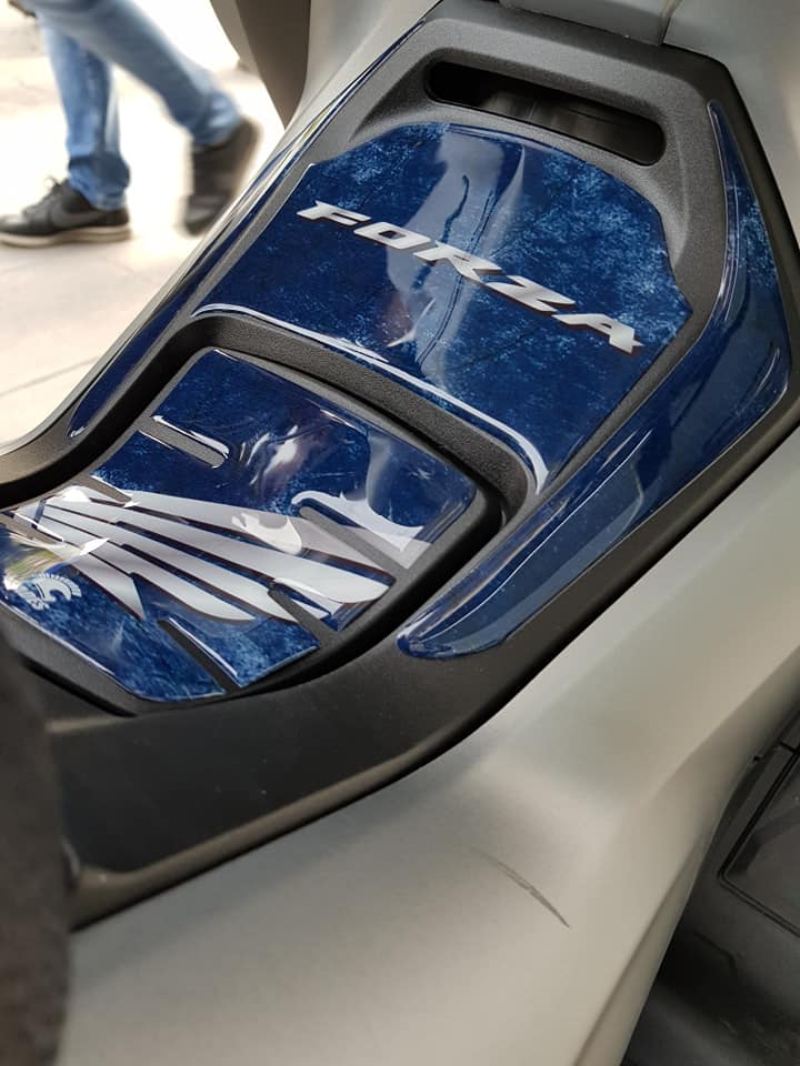 Honda Forza 250 2018-19 Tank Pad Seti