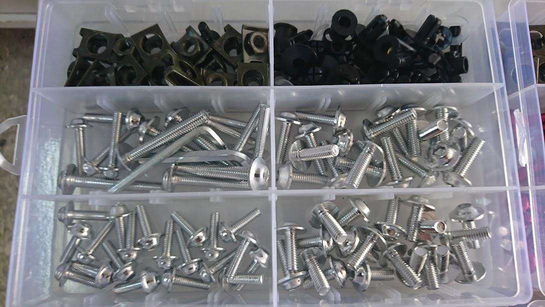 Suzuki GSX-R 1300 Hayabusa renkli grenaj vida seti hayabusa vidası