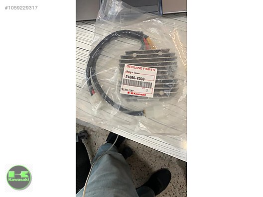 kawasaki j 300 konjektör j 300 regülatör sıfır orıjınal 21066-y003  urun sıfır 