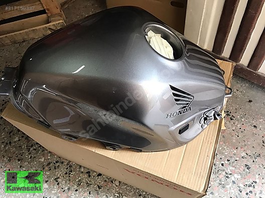  CBR 500 DEPO CBR 500 R BENZİN DEPOSU CB 500 F YAKIT TANKI SIFIR ORIJINALDIR  FİYAT SONDUR 3500 TL DIR  KAMPANYA FİYATI 1700 TL DIR