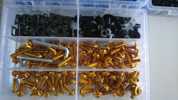 Suzuki GSX-R 1000 renkli grenaj vida seti gsxr 1000 grenaj vidası