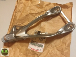 05-06 kawasaki zx6 sağ yolcu braketi zx 636 sağ arka braket sıfır orıjınal