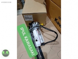 kawasaki klx 250 benzin pompası klx 250 s benzin pompası sıfır orıjınaldir  49040-0027 parça kodu