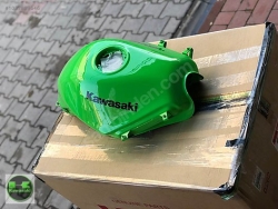 08-12 kawasaki ninja 250 depo ninja 250 r depo yeşil renk sıfır orıjınal