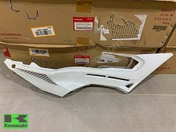 CBR 650 F KUYRUK GRENAJI CB 650 F KUYRUK GRENAJI SAĞ TARAF  URUN SIFIR ORIJINAL