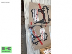 YAMAHA XENTER 150 ÜST CONTA XENTER 150 ÜST KAPAK CONTASI SIFIR ORIJIANLDIR 