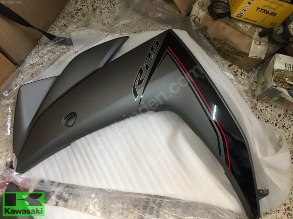 YAMAHA R25 SOL GRENAJ YAMAHA R25 SOL GRANAJ FUME ORIJINAL