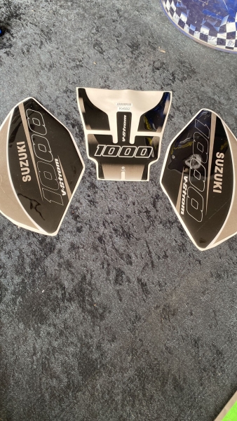 Suzuki Dl 1000 Special tankped Set 