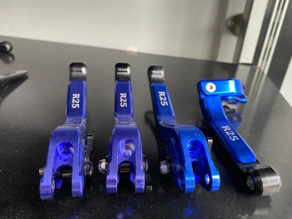 Yamaha r25 katlanır manet logolu 