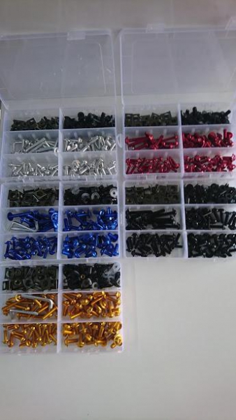 Suzuki GSX-R 600 renkli grenaj vida seti gsxr 600 grenaj vidası