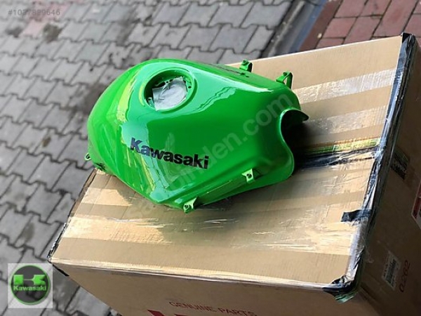 08-12 kawasaki ninja 250 depo ninja 250 r depo yeşil renk sıfır orıjınal