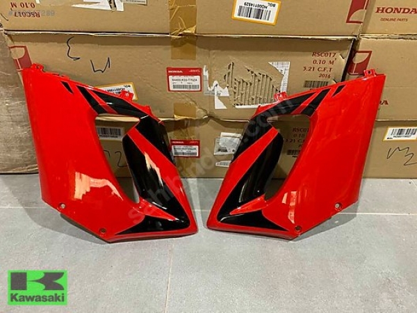 04-09 CBR 125 SAĞ SOL GRANAJ CBR 125 SAĞ SOL GRENAJ SIFIR ORIJINAL