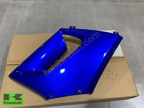 04-09 CBR 125 SAĞ GRENAJ CBR 125 SAĞ GRANAJ SIFIR ORIJINAL MAVİ