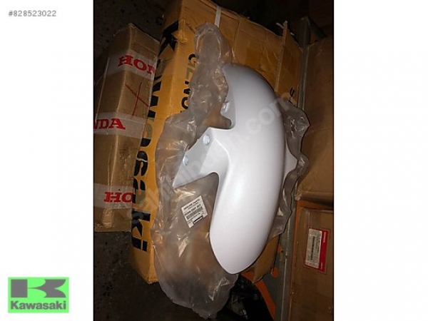 NİNJA 250 SL ÖN ÇAMURLUK NİNJA 250SL ÖN ÇAMURLUK SIFIR ORIJINAL