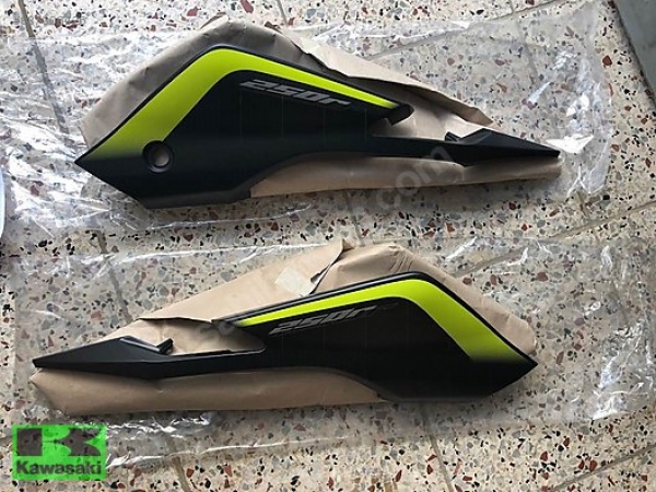 14-17 CBR 250 KUYRUK GRENAJI SAĞ SOL MAT SİYAH NEON SARI RENK