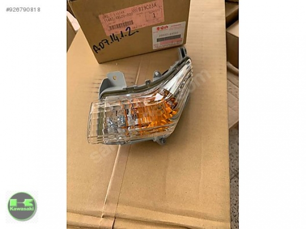 suzuki gsr 600 ön sinyal sol taraf sıfır orıjınal  parça kodu 35602-44g00