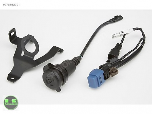 17-21 honda cbr 1000 rr 12v soket kit acc soket sıfır orıjınal  08e70-mkf-d40 parça kodu